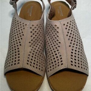 Rockport Sandals Womens Size 10.5 Wedge Slingback Cutout V83014 Beige